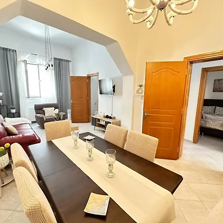 Casa Magnolia * פאטרה